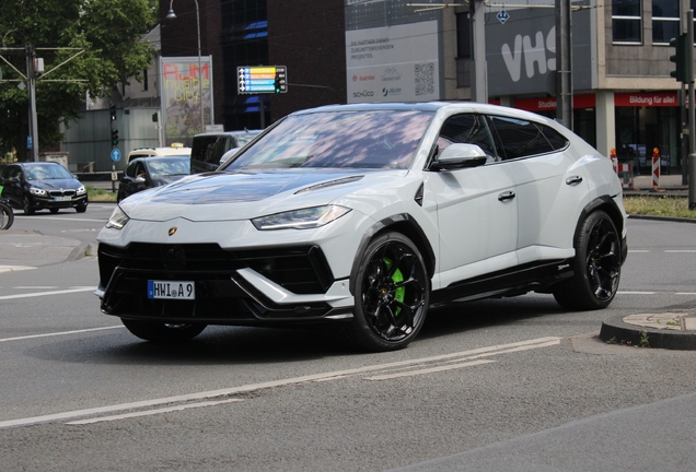 Lamborghini Urus Performante