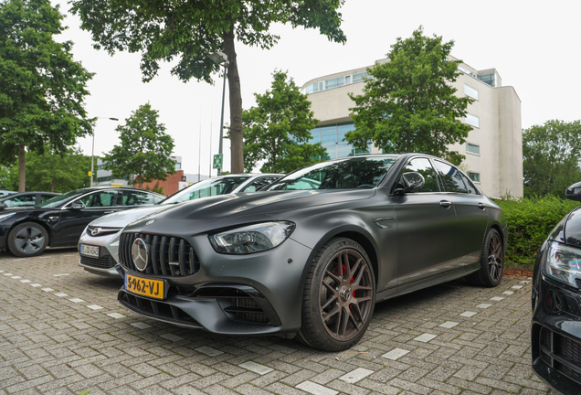 Mercedes-AMG E 63 S W213 Final Edition