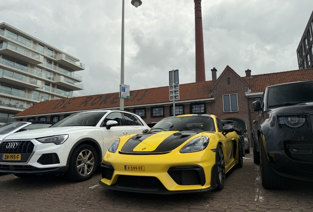 Porsche 718 Cayman GT4 RS Weissach Package