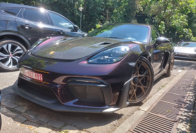 Porsche 718 Cayman GT4 RS Weissach Package