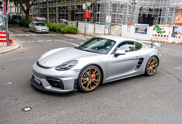 Porsche 718 Cayman S