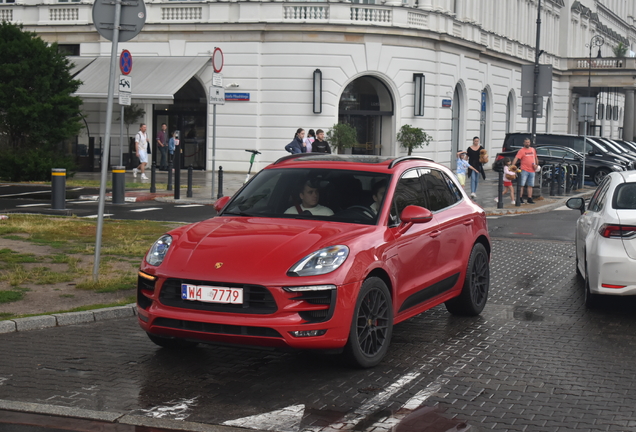 Porsche 95B Macan GTS