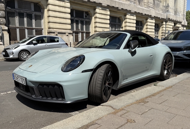 Porsche 992 Carrera 4 GTS Cabriolet MkII
