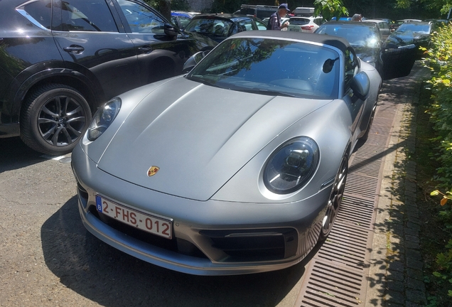 Porsche 992 Carrera 4S Cabriolet