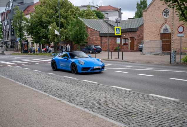 Porsche 992 Carrera GTS