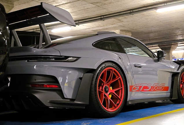Porsche 992 GT3 RS Weissach Package