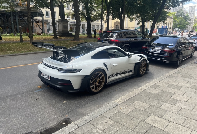 Porsche 992 GT3 RS Weissach Package