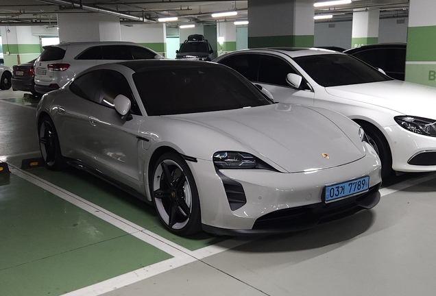 Porsche Taycan GTS