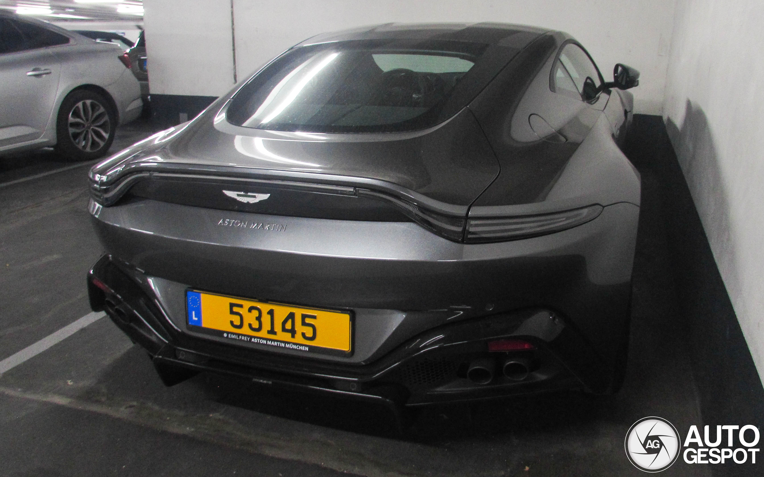 Aston Martin V8 Vantage 2018