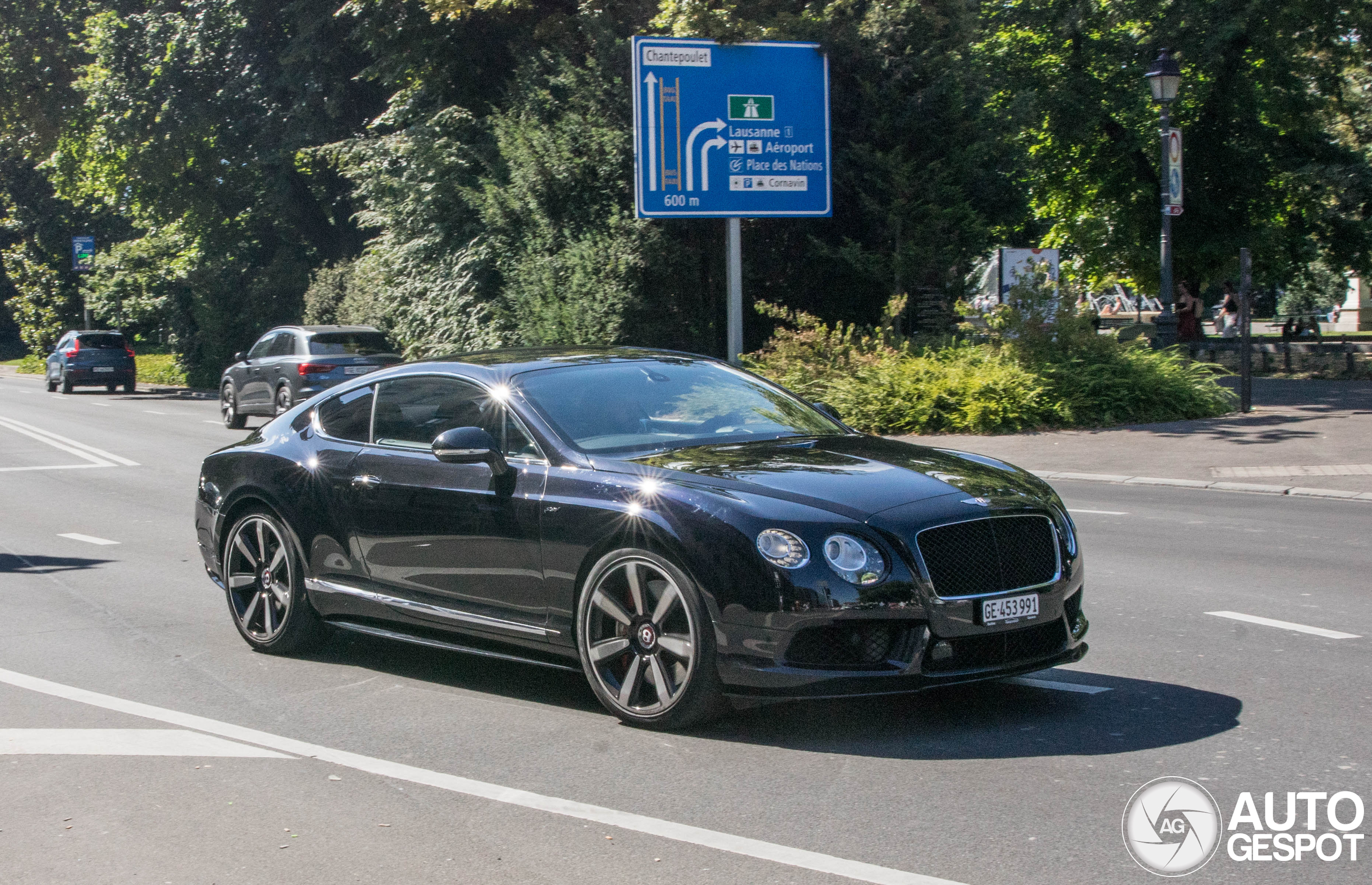 Bentley Continental GT V8