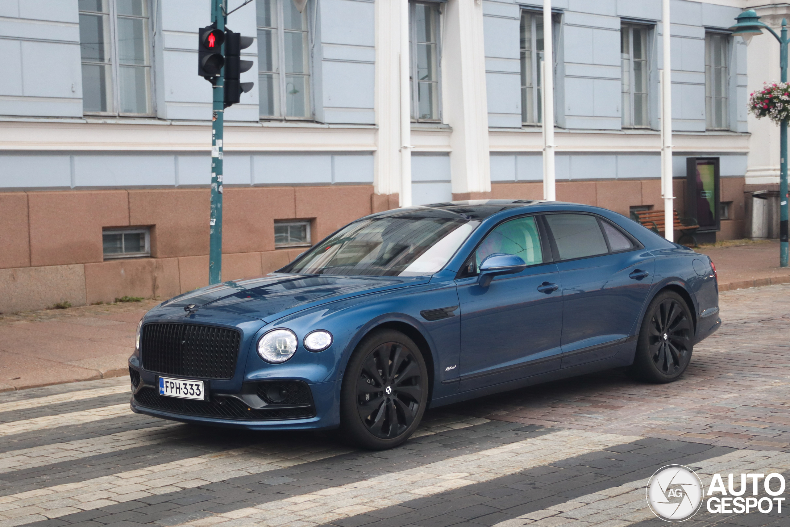 Bentley Flying Spur Hybrid