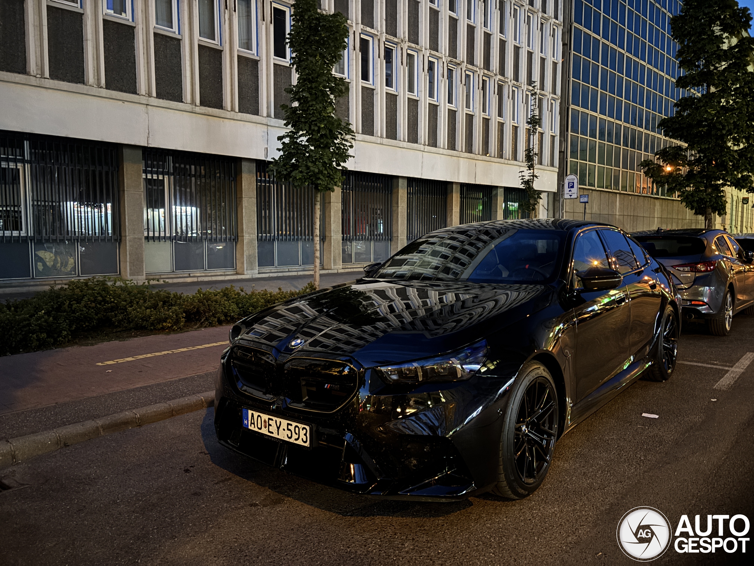 BMW M5 G90