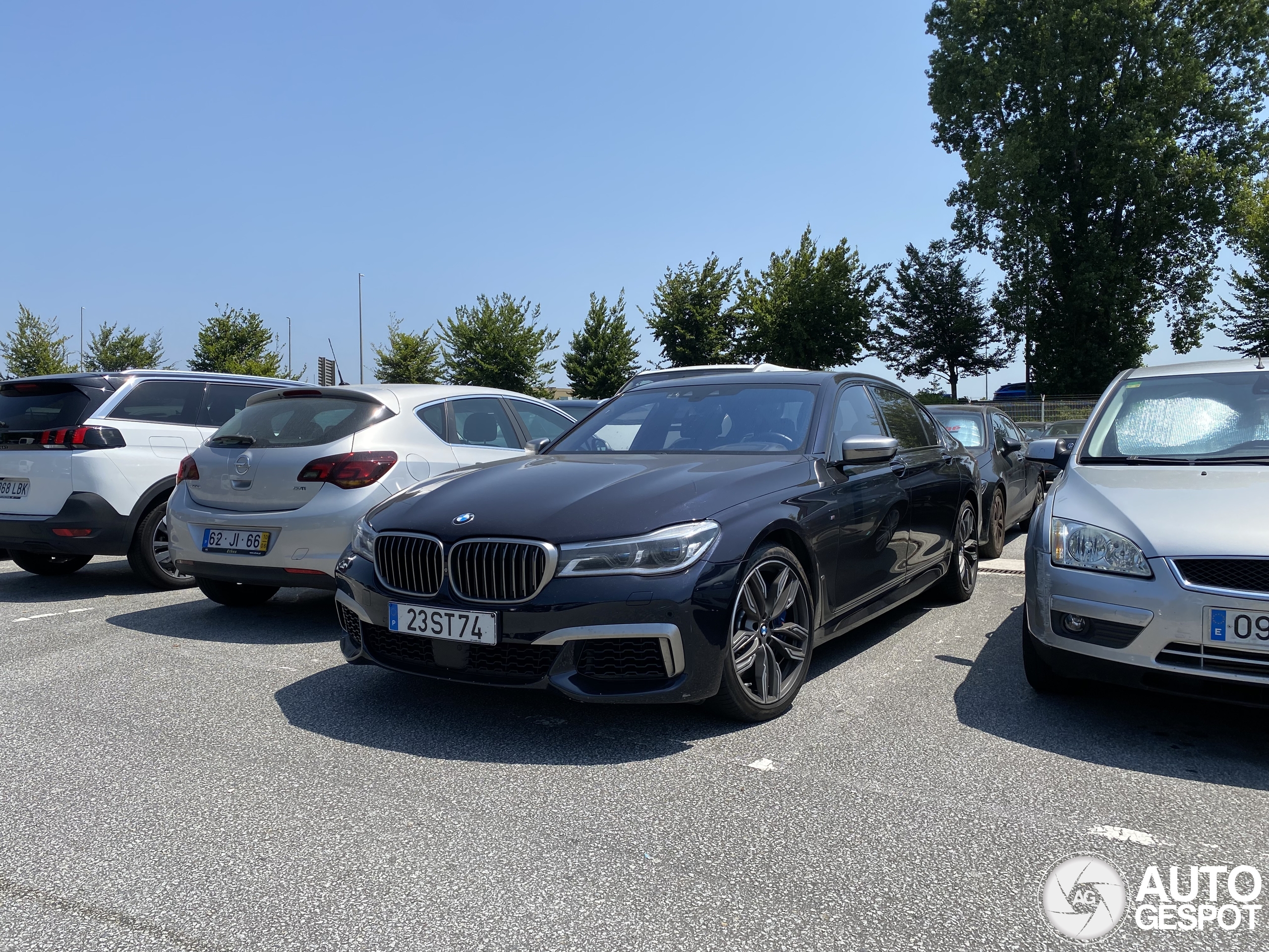 BMW M760Li xDrive