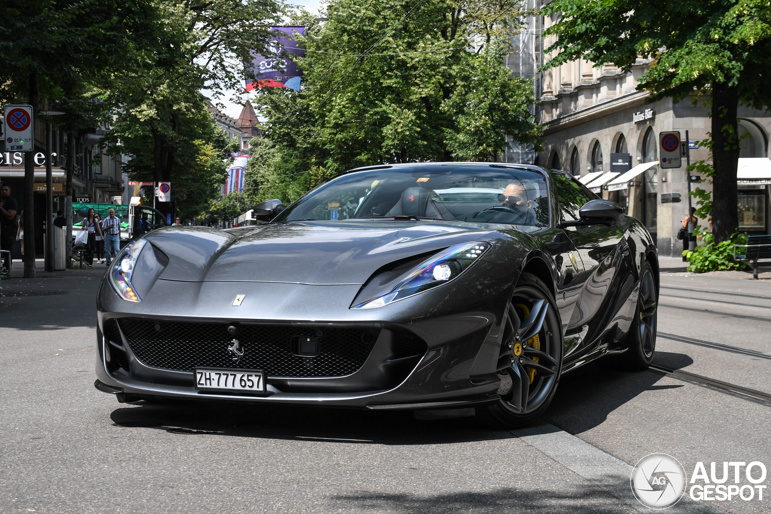 Ferrari 812 GTS