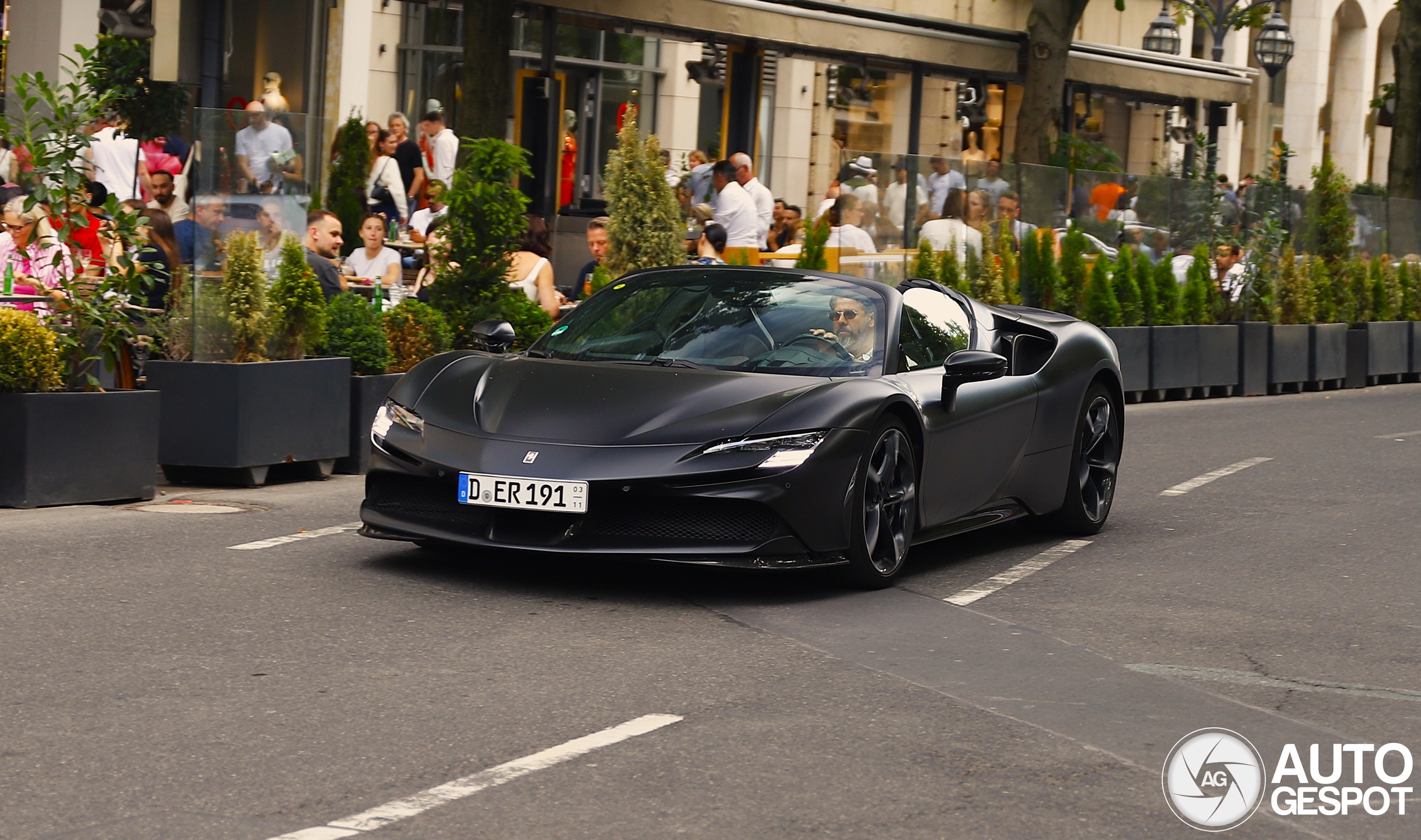 Ferrari SF90 Spider