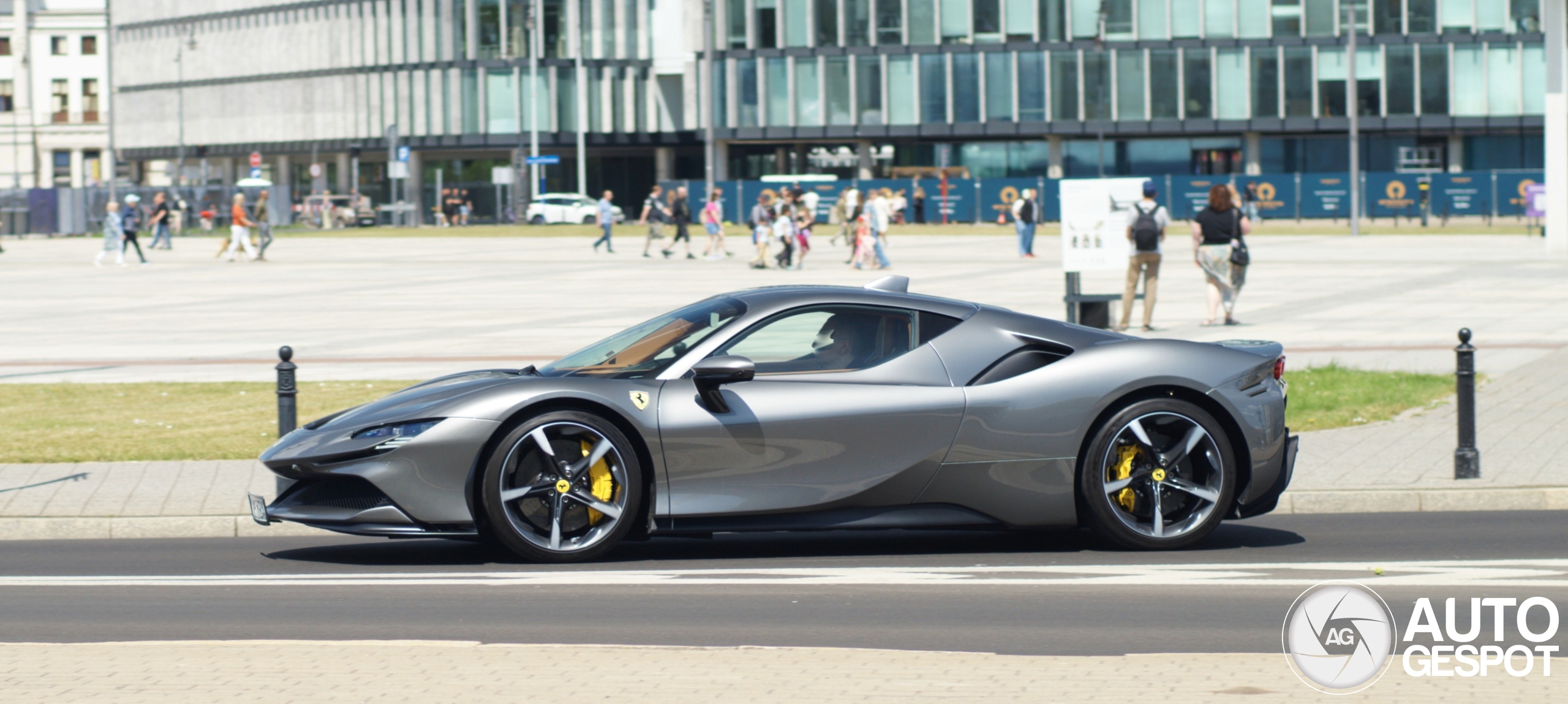 Ferrari SF90 Stradale