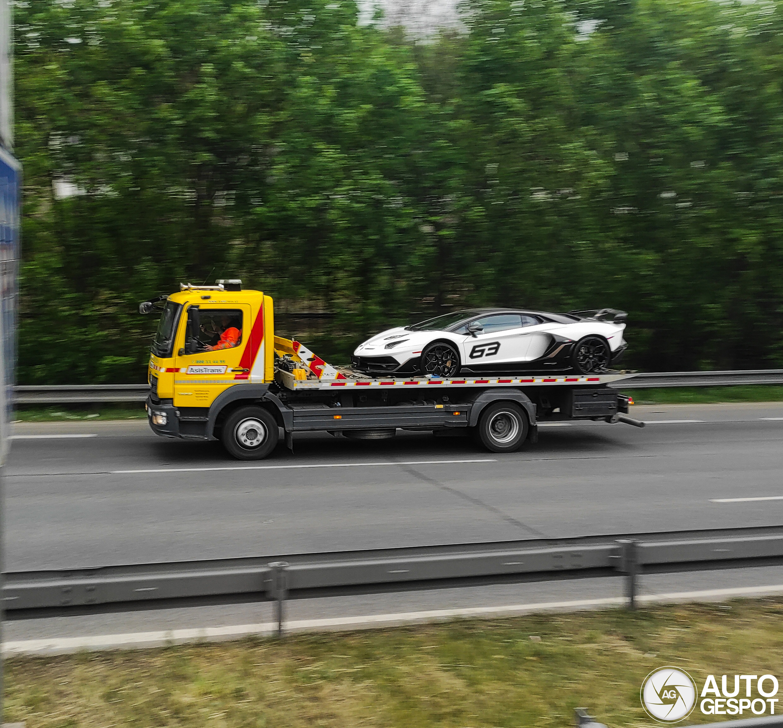 Lamborghini Aventador LP770-4 SVJ