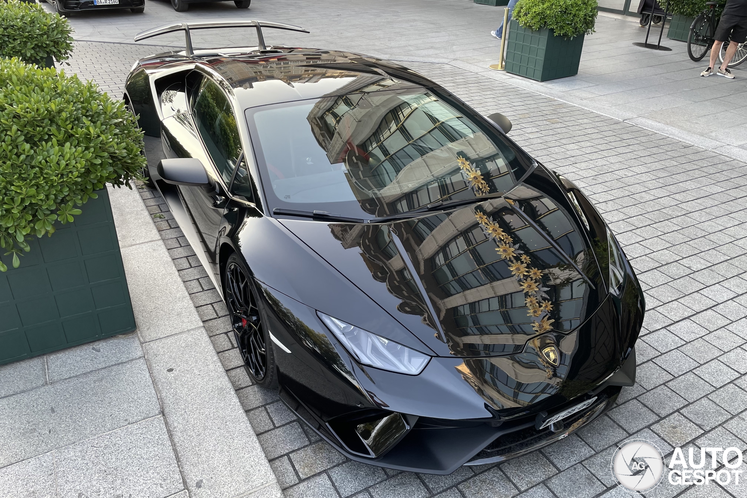 Lamborghini Huracán LP640-4 Performante