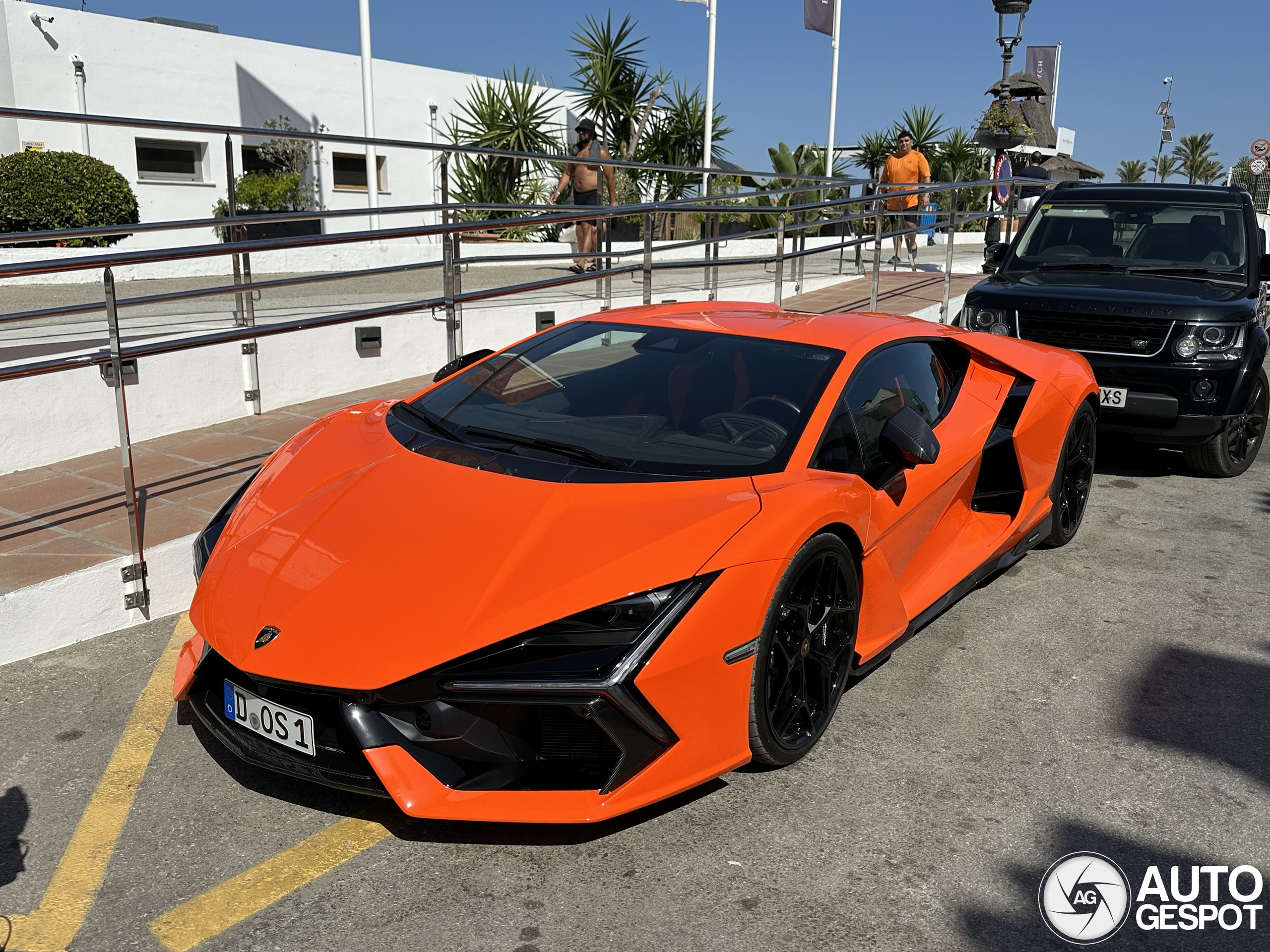 Lamborghini Revuelto