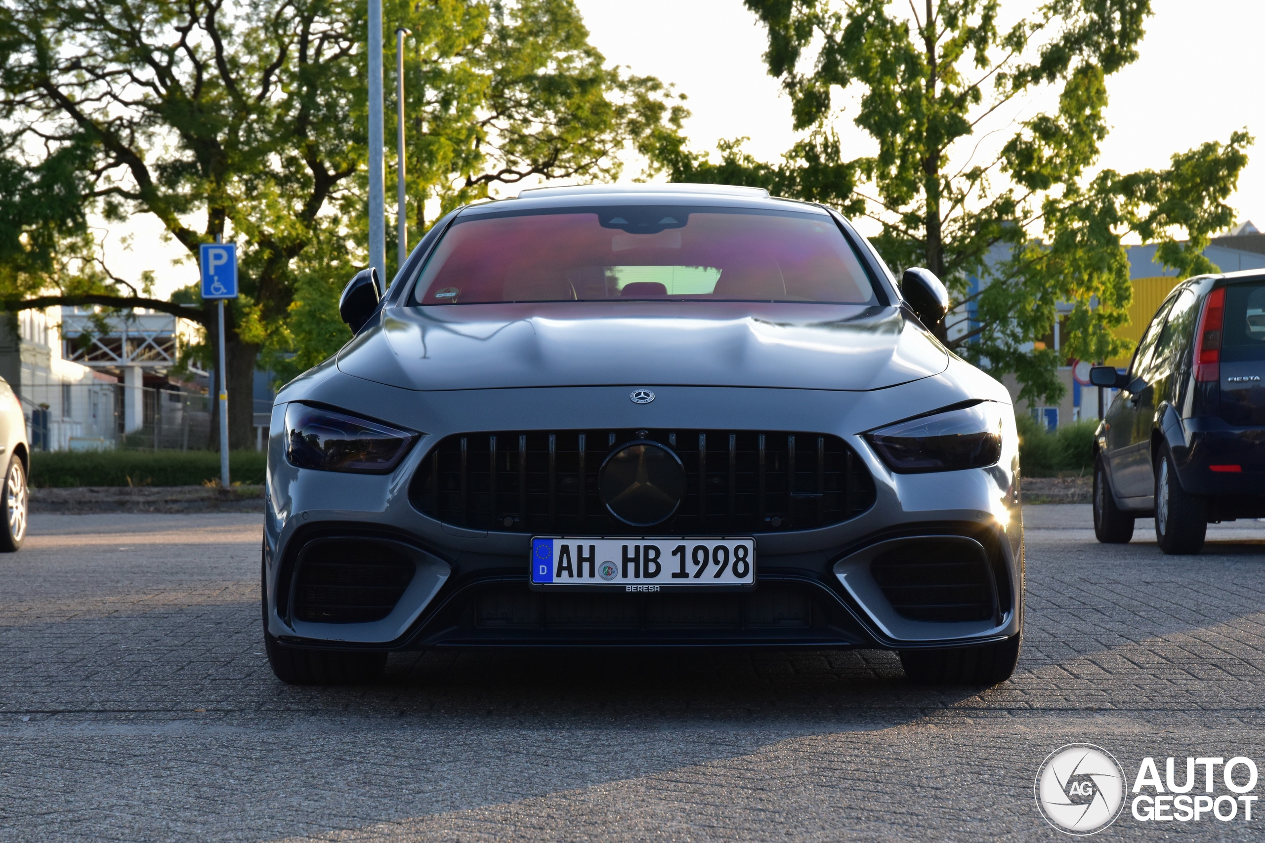 Mercedes-AMG GT 63 S X290
