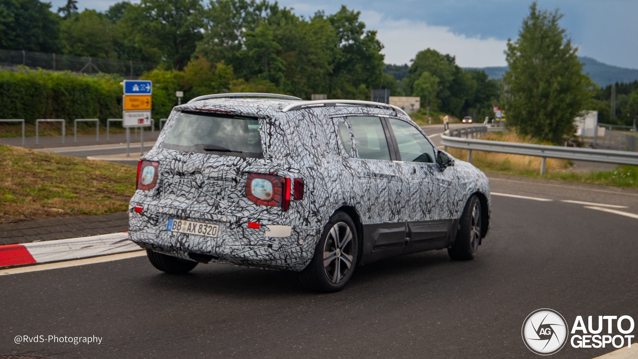 Mercedes-Benz GLB EV