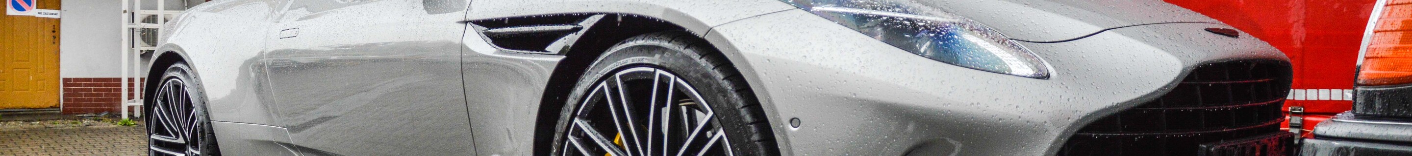 Aston Martin DB12