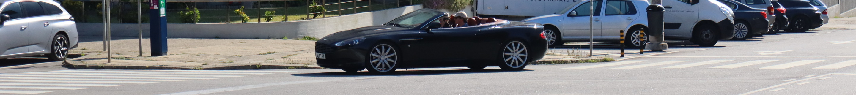 Aston Martin DB9 Volante