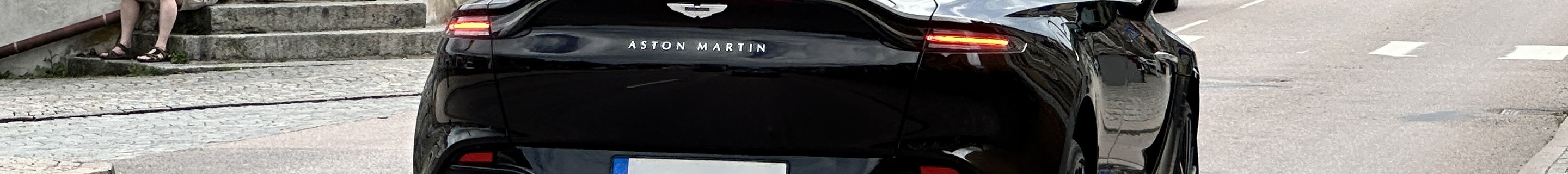 Aston Martin DBX