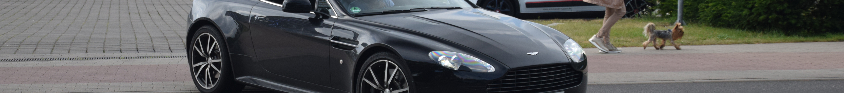 Aston Martin V8 Vantage S