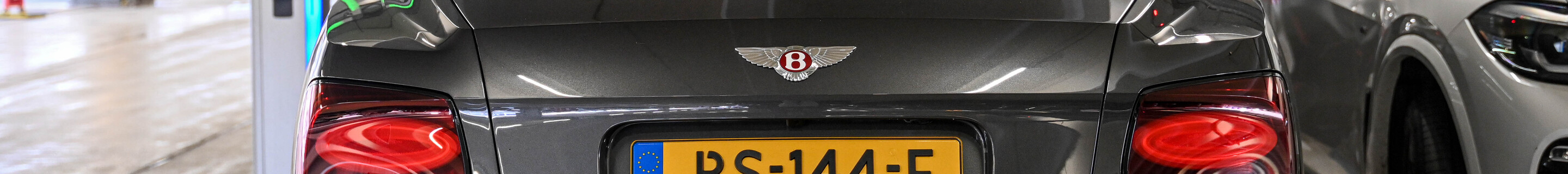 Bentley Flying Spur V8 S