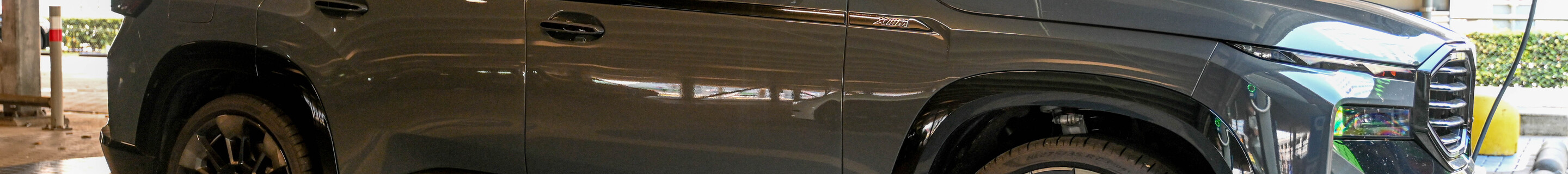 BMW XM G09