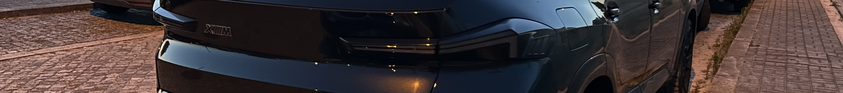 BMW XM G09