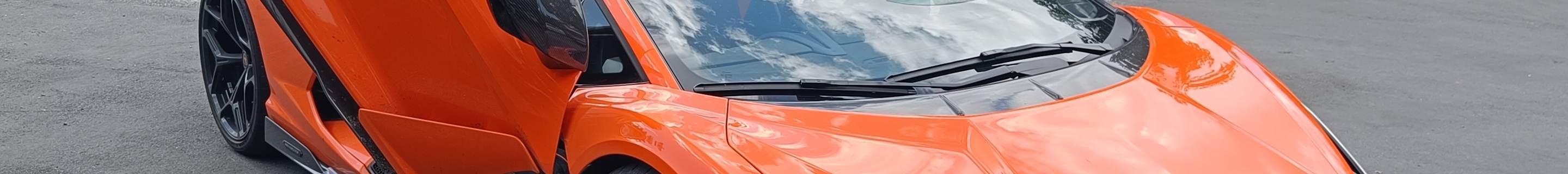 Lamborghini Revuelto