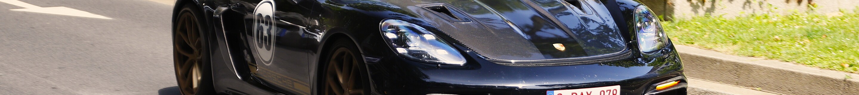 Porsche 718 Spyder Black Carbon Edition 1 of 3
