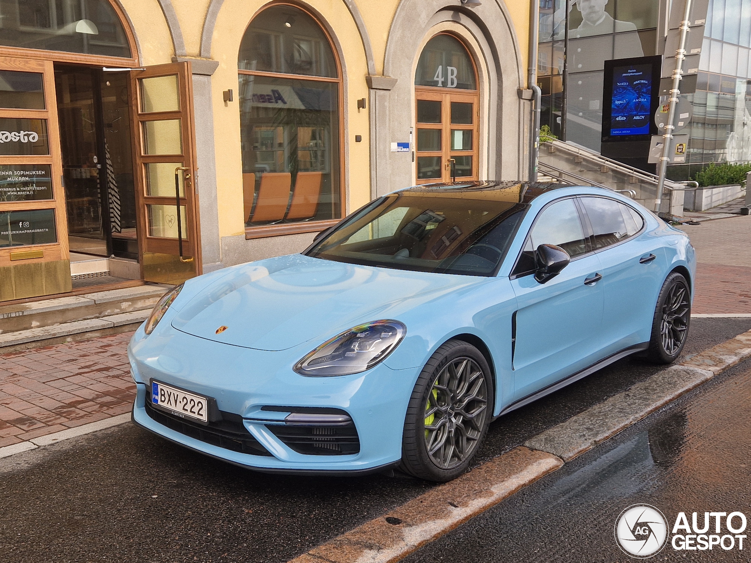 Porsche 971 Panamera Turbo S E-Hybrid