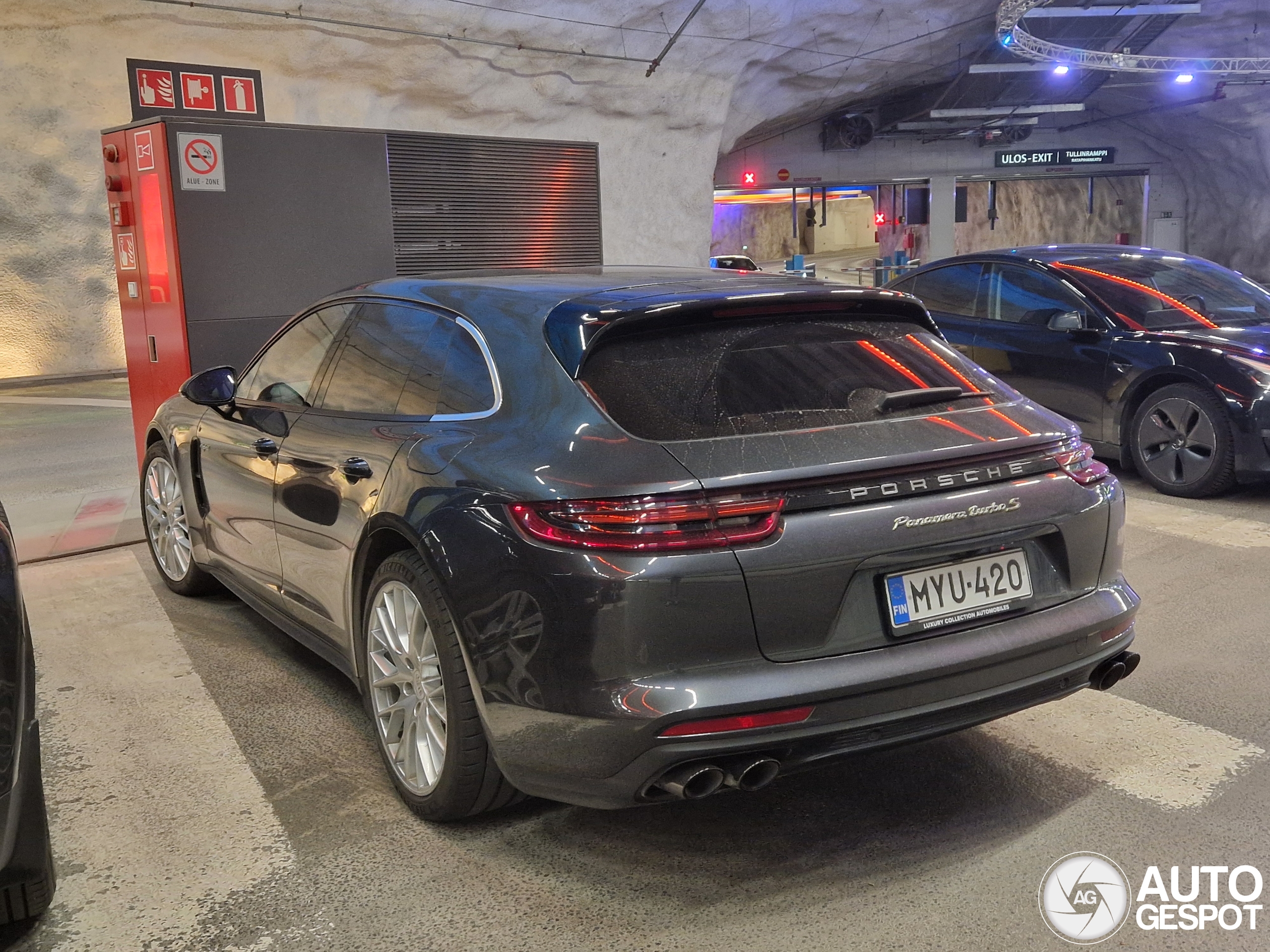 Porsche 971 Panamera Turbo S E-Hybrid Sport Turismo