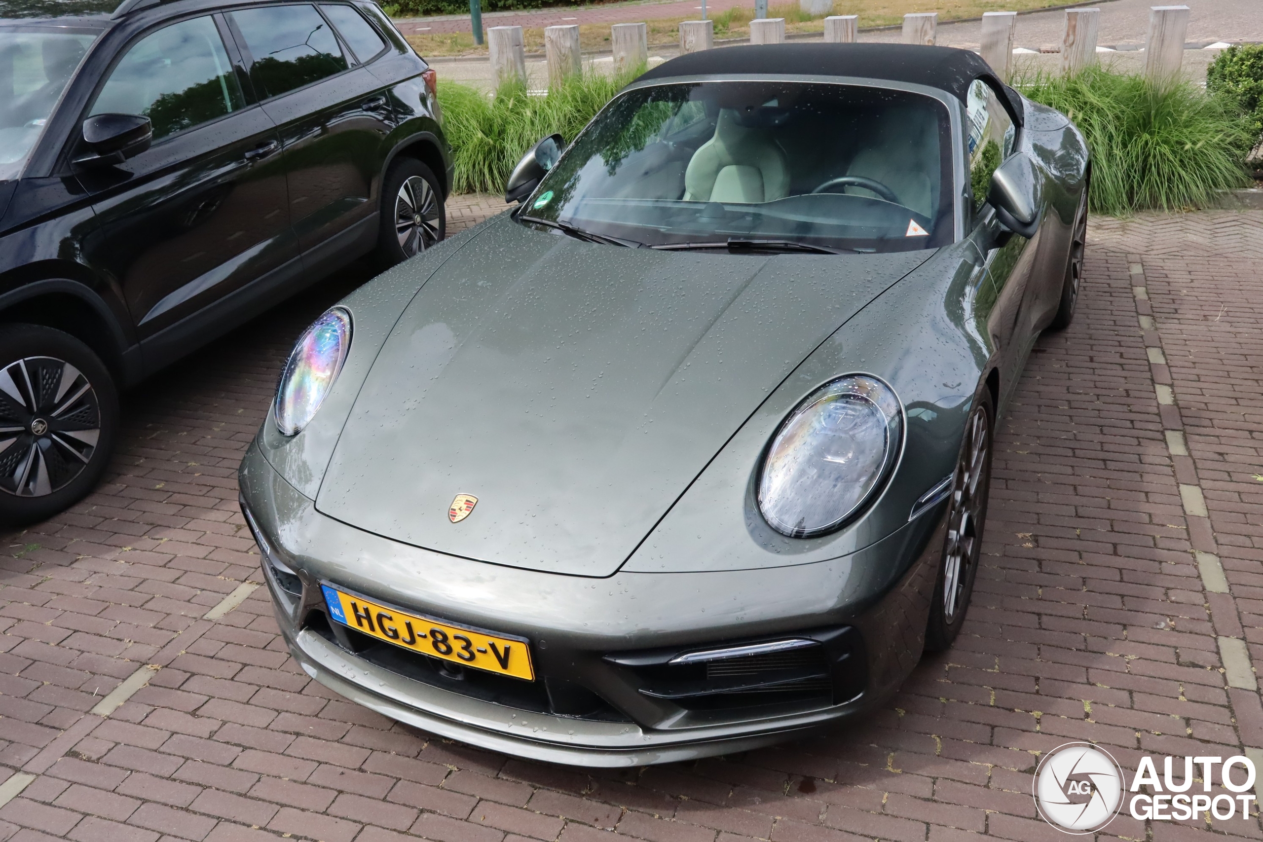 Porsche 992 Carrera 4S Cabriolet