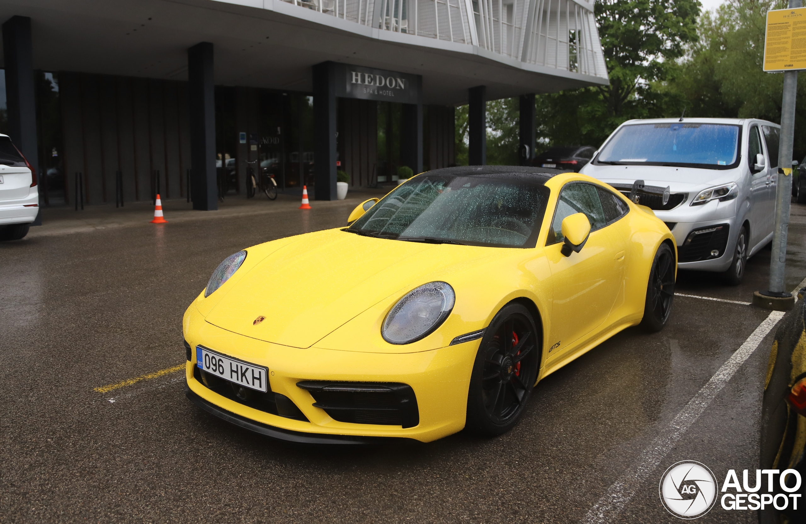 Porsche 992 Carrera GTS