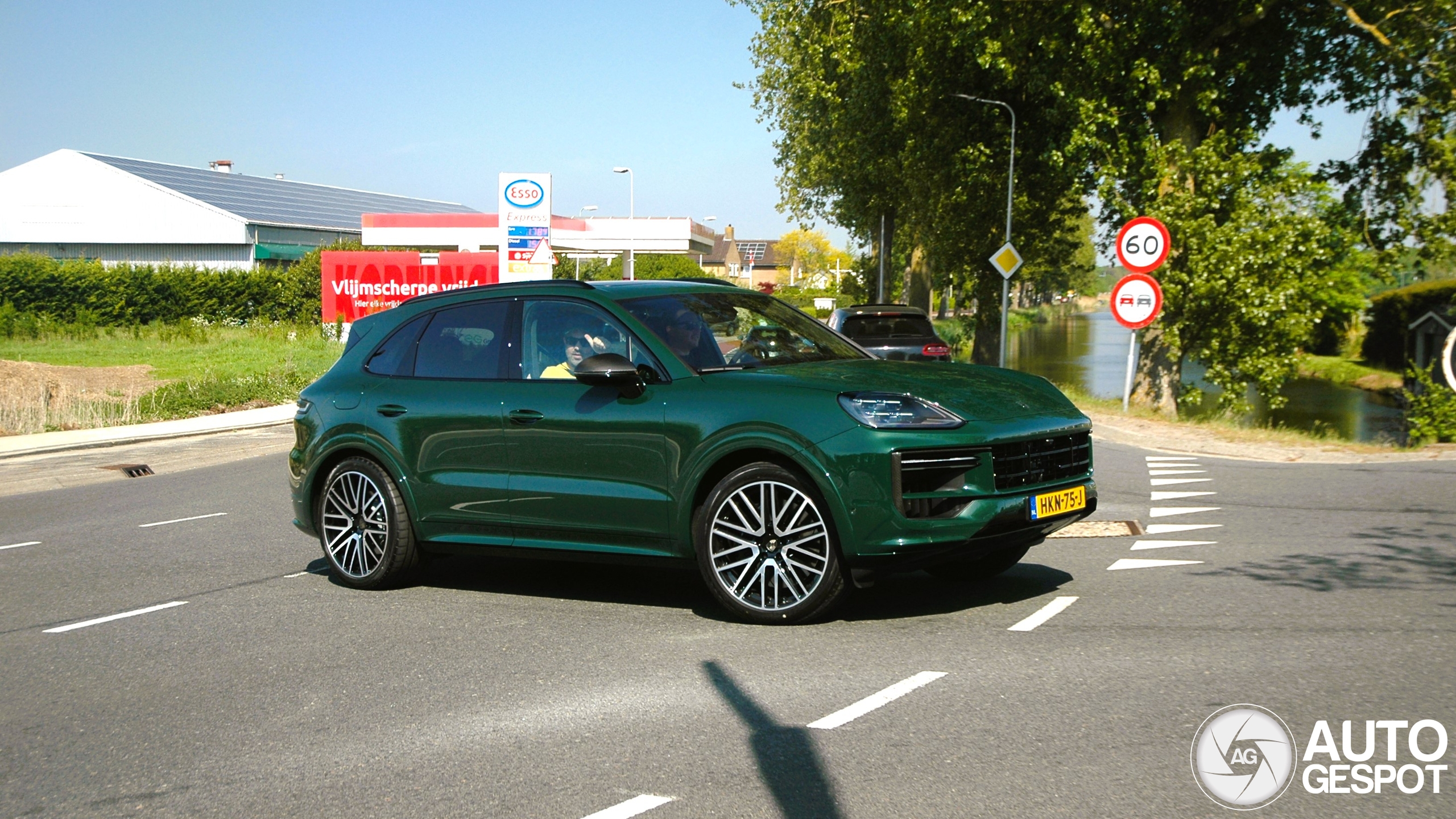 Porsche 9YA Cayenne Turbo E-Hybrid