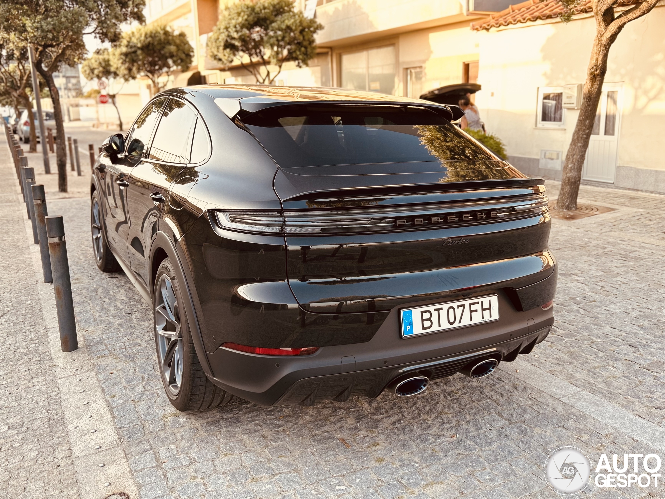 Porsche Cayenne Coupé Turbo E-Hybrid