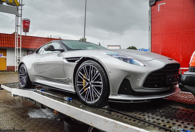 Aston Martin DB12