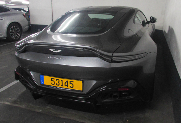 Aston Martin V8 Vantage 2018