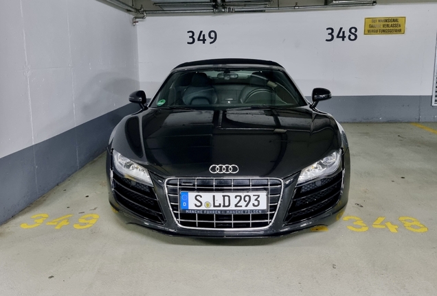 Audi R8 V10 Spyder 2013