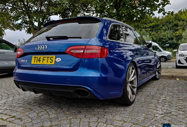 Audi RS4 Avant B8