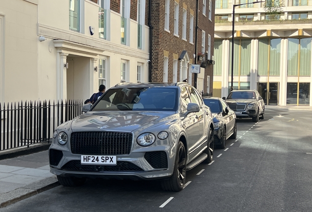 Bentley Bentayga Azure 2024