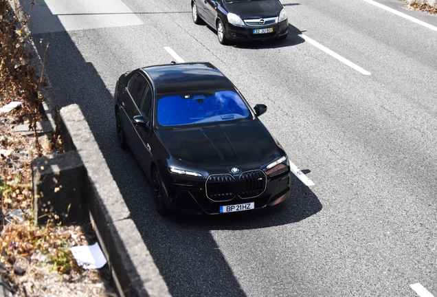 BMW M760e xDrive
