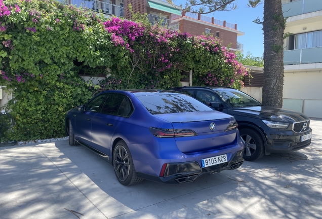 BMW M760e xDrive