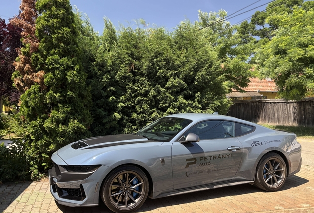 Ford Mustang Dark Horse 2024