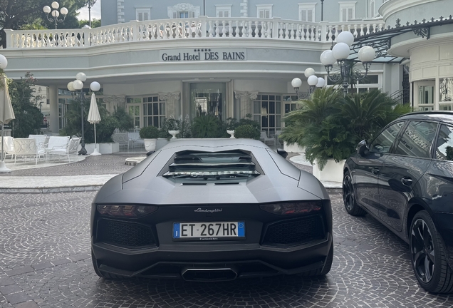 Lamborghini Aventador LP700-4