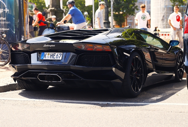 Lamborghini Aventador LP700-4